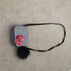 A purse that is good for kids